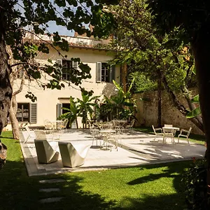 Aparthotel Numa Palazzo San Niccolo, Florence